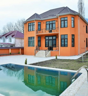 Zaur House